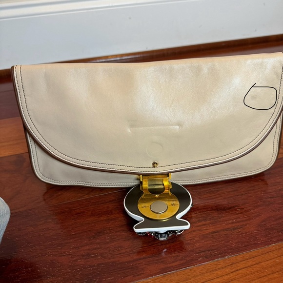Marc Jacobs RARE Beige Leather Crystal Embellished Clutch - Picture 13 of 15